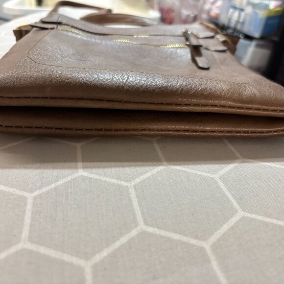 Crossbody Purse Shoulder Bag, Slouchy. Zippered, pockets, dark camel color - Picture 9 of 15